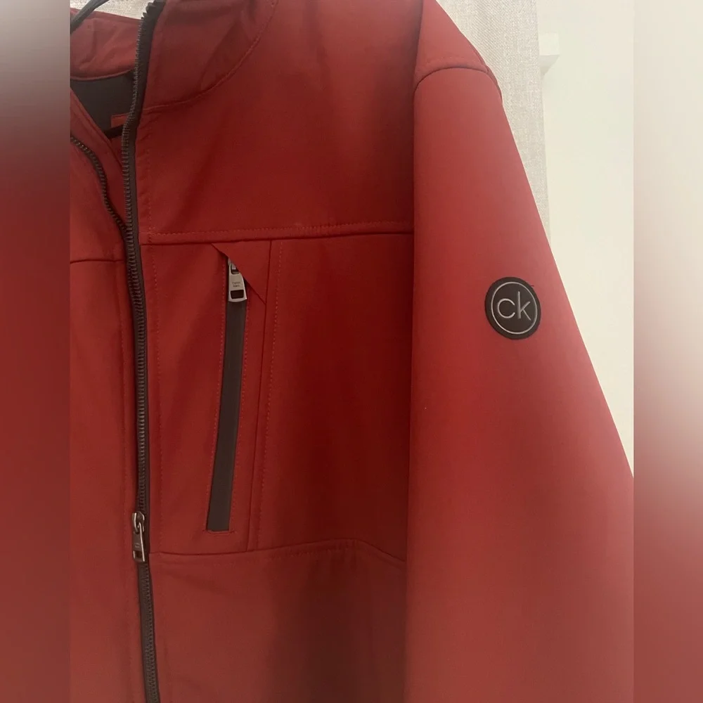 Calvin Klein Fleece Lined Softshell Jacket XL Burgundy Stretch Athleisure Zip Up